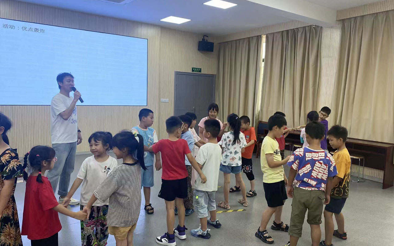 唐山龙观乡中心学校
