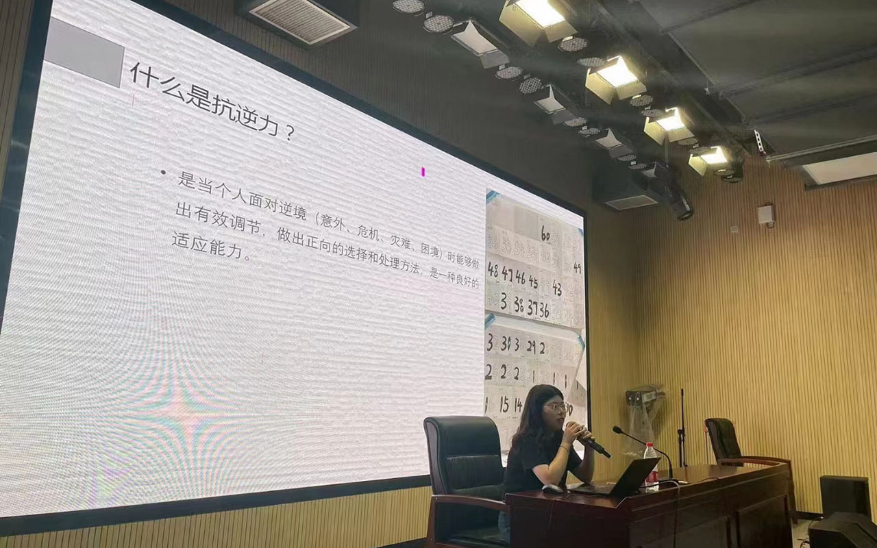 唐山董玉娣中学